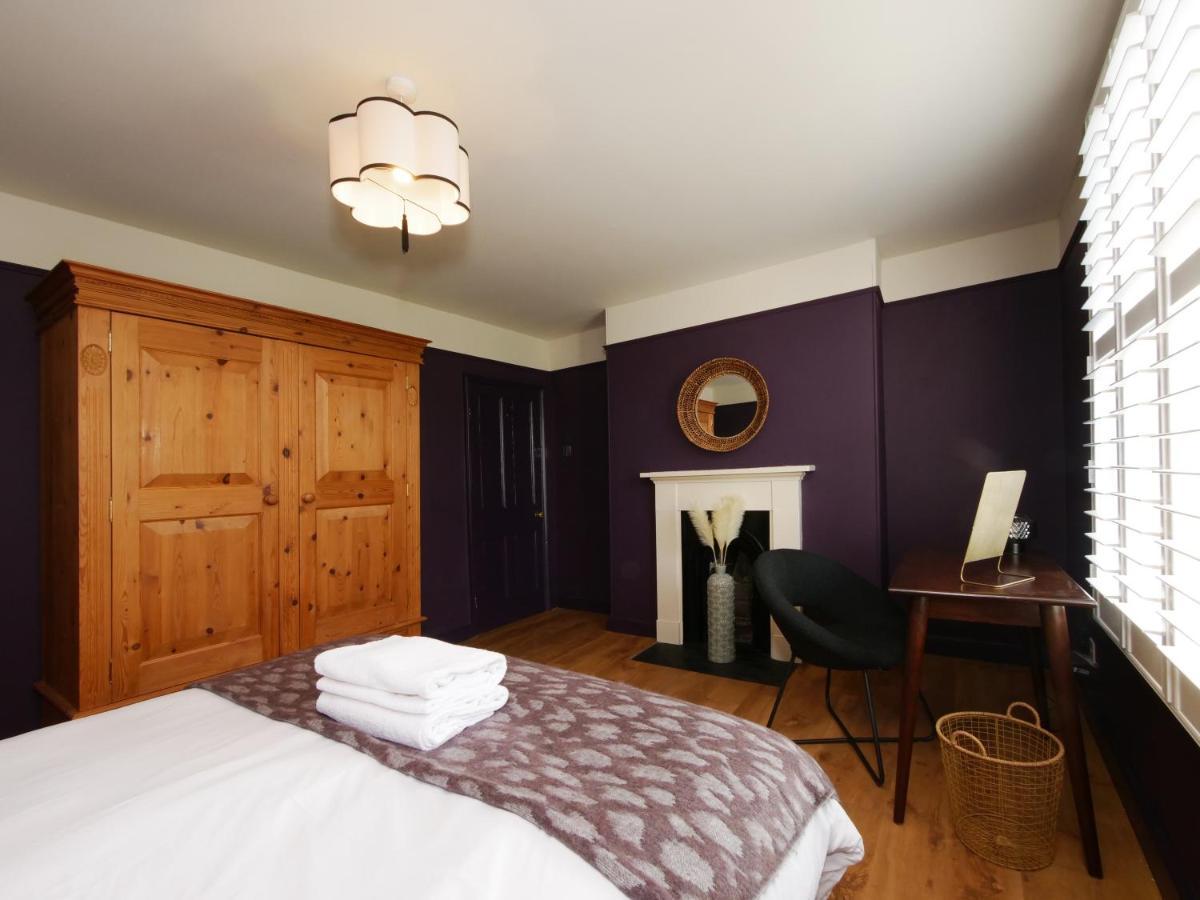 Bar Wall Cottage-City Wall Views-Sleeps 5 يورك المظهر الخارجي الصورة